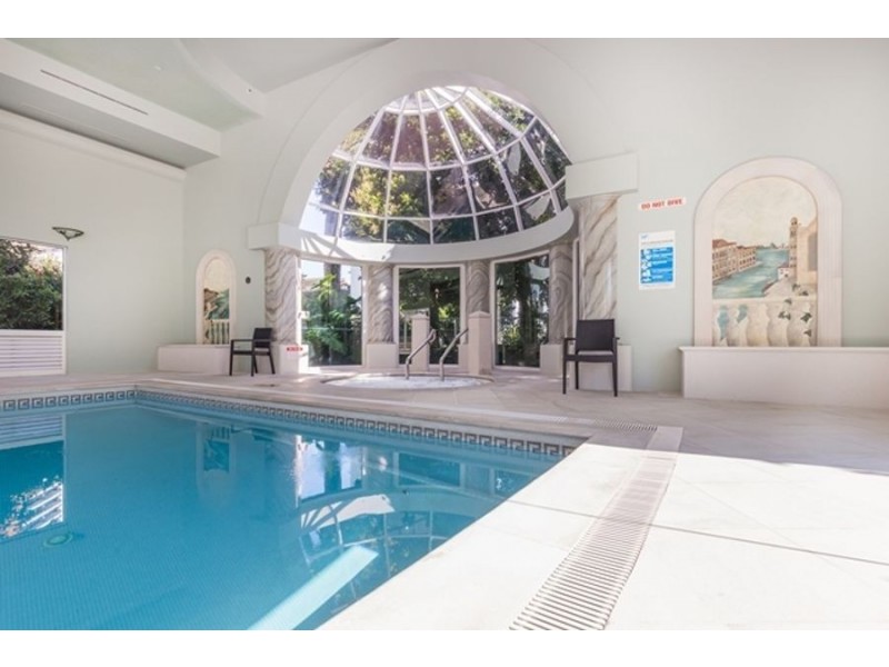 91/75 Brighton Parade, Southport QLD 4215