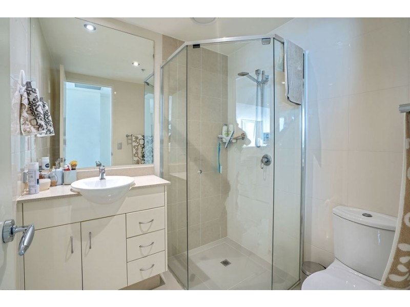 2202/1 Como Crescent, Southport QLD 4215
