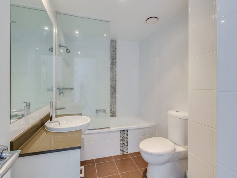 1803/2 Aqua Street, Southport QLD 4215