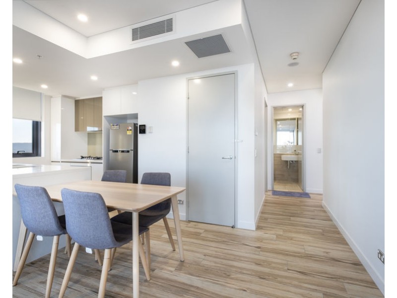 3511/2 Como Crescent, Southport QLD 4215