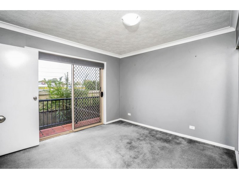 14-16 Spendelove Avenue, Southport QLD 4215