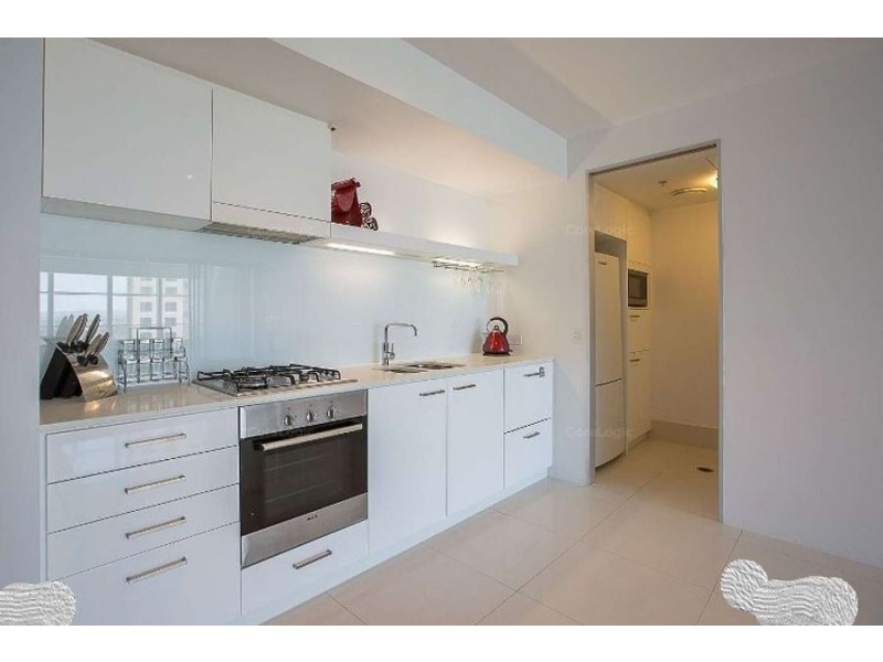 9 Hamilton Avenue, Surfers Paradise QLD 4217