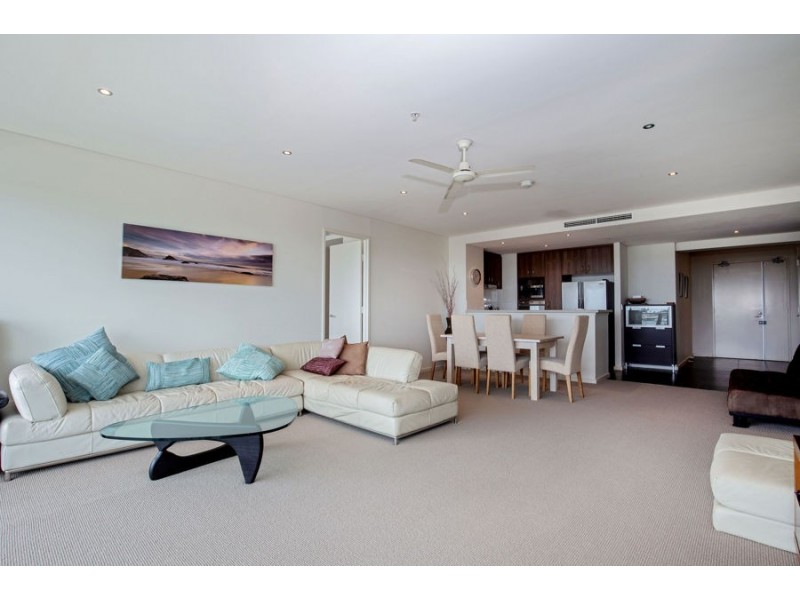 805/1 Como Crescent, Southport QLD 4215