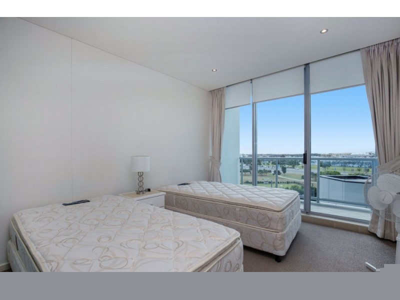 805/1 Como Crescent, Southport QLD 4215