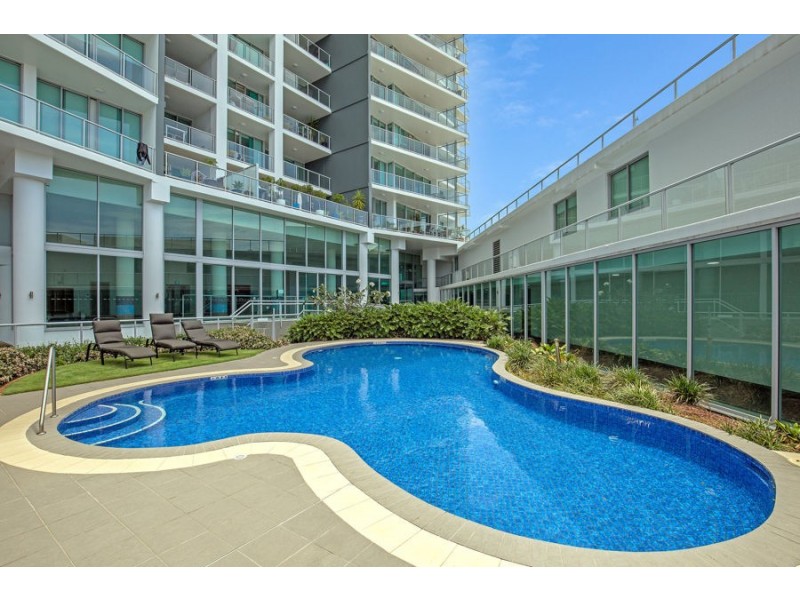805/1 Como Crescent, Southport QLD 4215