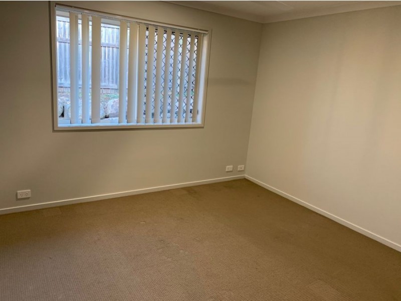 42 Bella Boulevard, Willow Vale QLD 4209