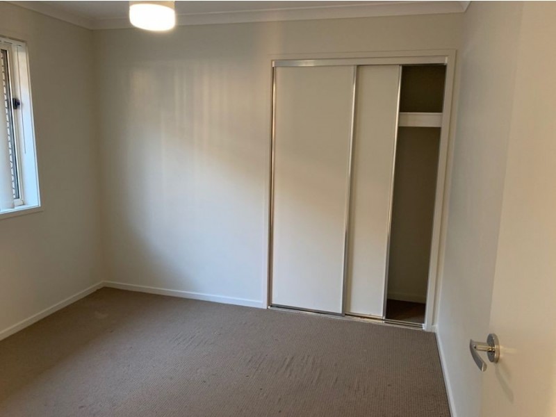 42 Bella Boulevard, Willow Vale QLD 4209