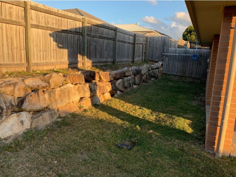 42 Bella Boulevard, Willow Vale QLD 4209