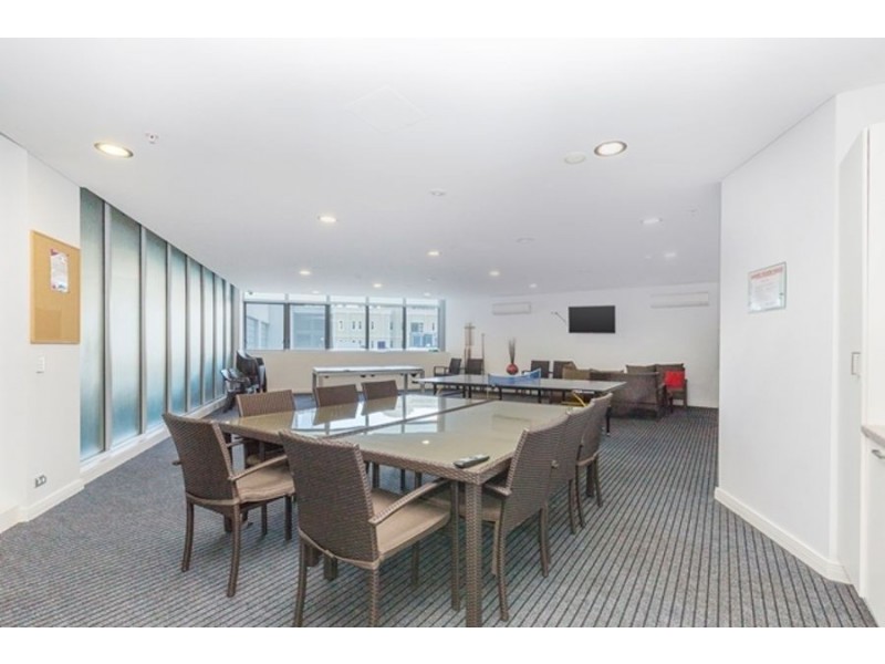 1303/2 Aqua Street, Southport QLD 4215