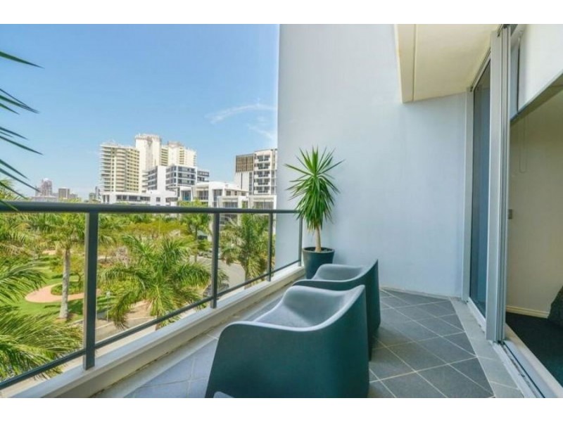 405/3 Como Crescent, Southport QLD 4215