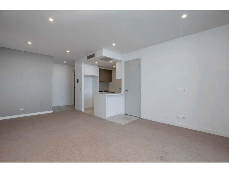 3009/2 Como Crescent, Southport QLD 4215