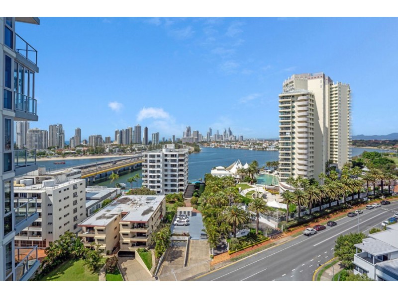 1301/4 Como Crescent, Southport QLD 4215