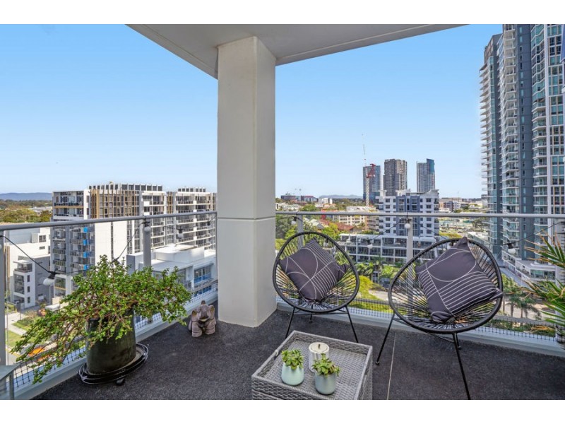 1301/4 Como Crescent, Southport QLD 4215