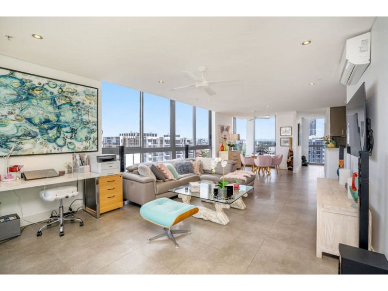 1301/4 Como Crescent, Southport QLD 4215