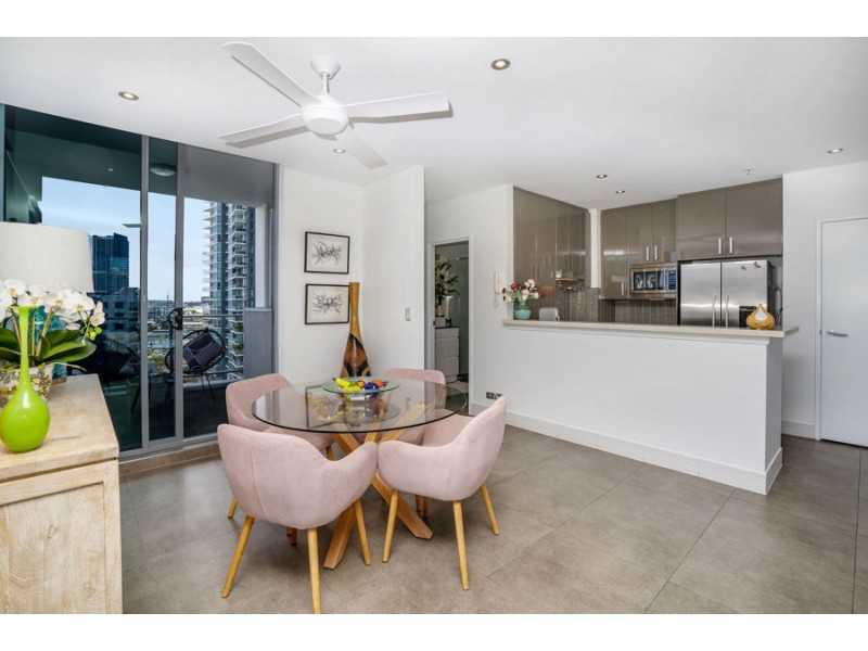 1301/4 Como Crescent, Southport QLD 4215