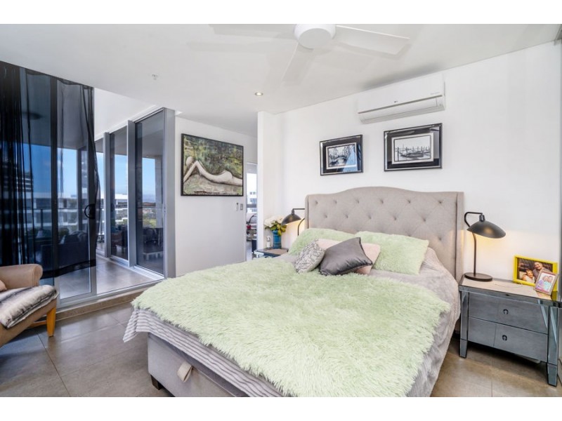 1301/4 Como Crescent, Southport QLD 4215