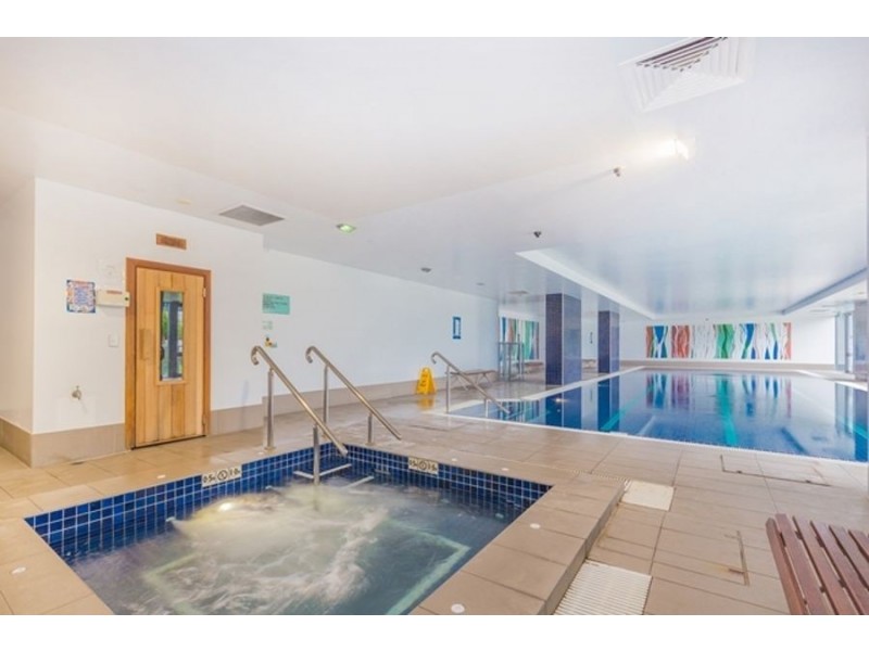 1301/4 Como Crescent, Southport QLD 4215