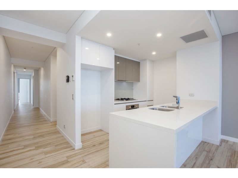 3012/2 Como Crescent, Southport QLD 4215