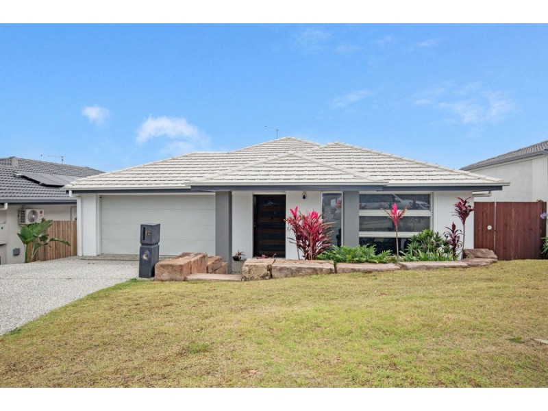12 Looby Crescent, Pimpama QLD 4209