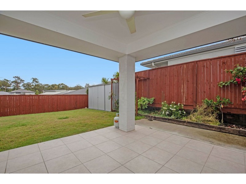 12 Looby Crescent, Pimpama QLD 4209