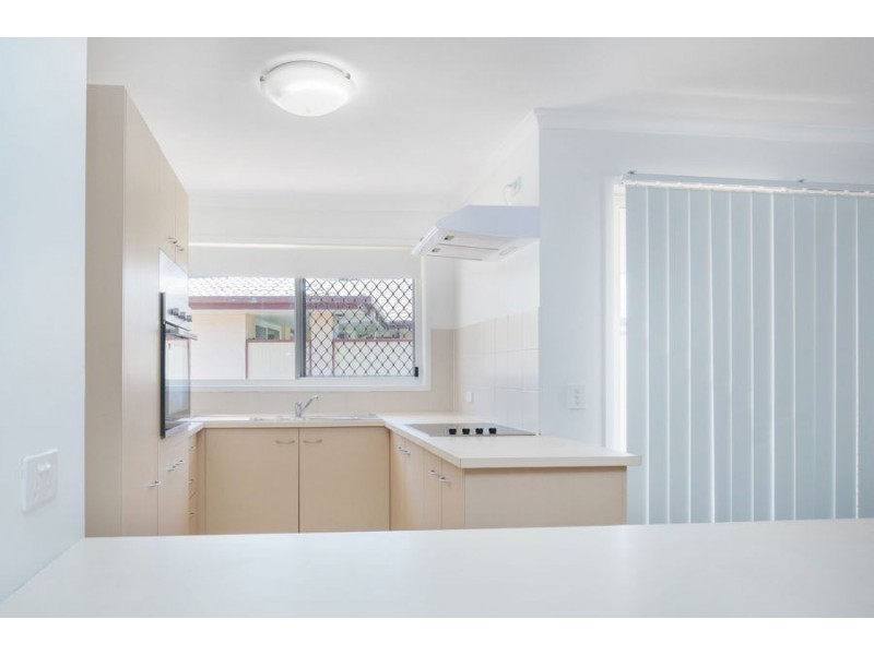 6/128 Benowa Road, Southport QLD 4215