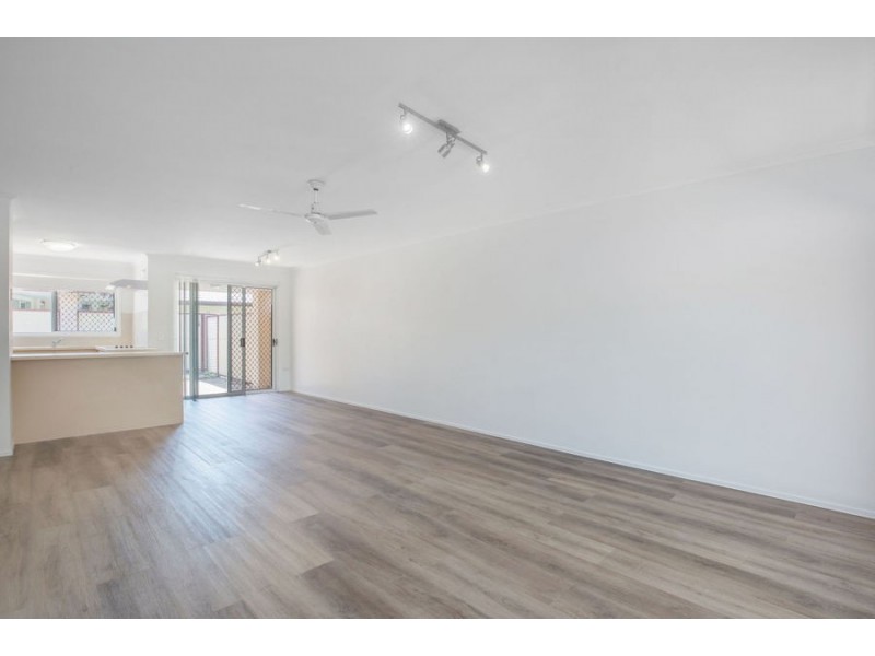 6/128 Benowa Road, Southport QLD 4215