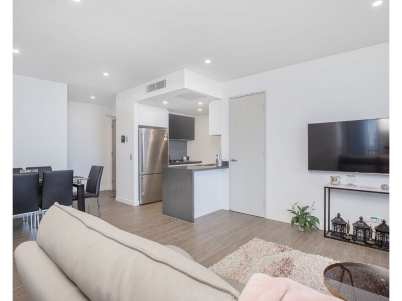 1809/2 Como Crescent, Southport QLD 4215