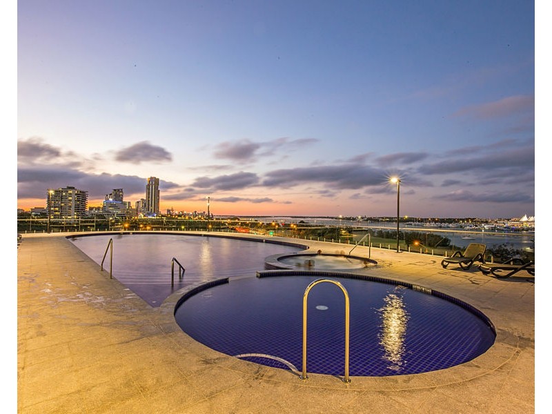 1809/2 Como Crescent, Southport QLD 4215