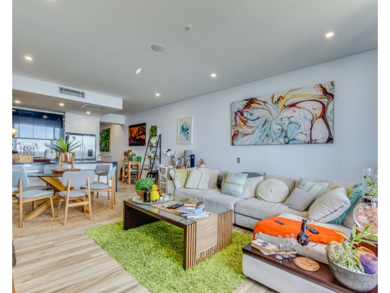 2105/2 Como Crescent, Southport QLD 4215