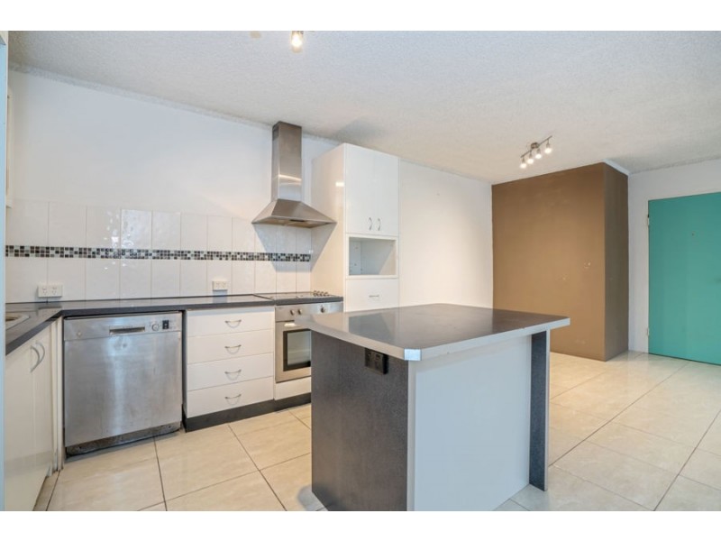 5/72 Marine Parade, Southport QLD 4215