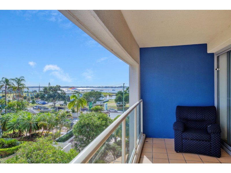 52/106 Marine Parade, Southport QLD 4215