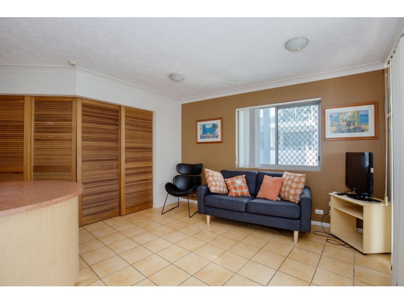 52/106 Marine Parade, Southport QLD 4215