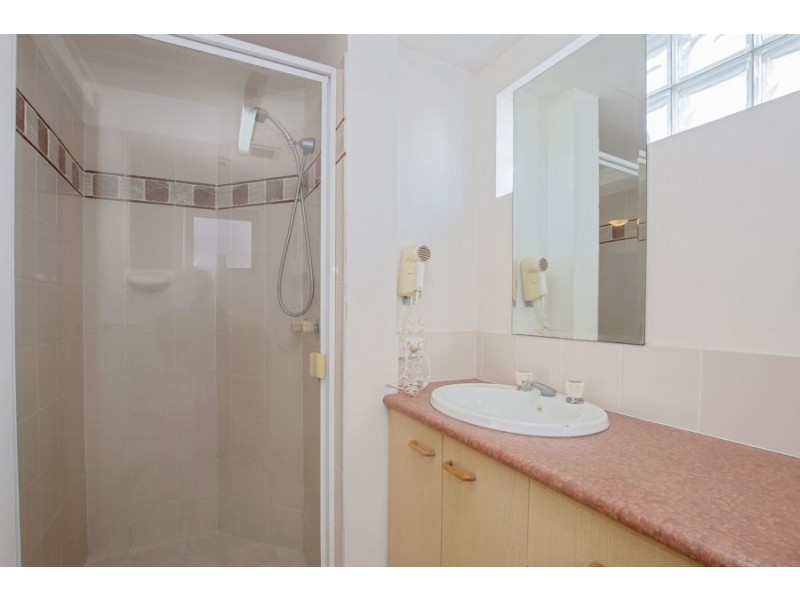 52/106 Marine Parade, Southport QLD 4215