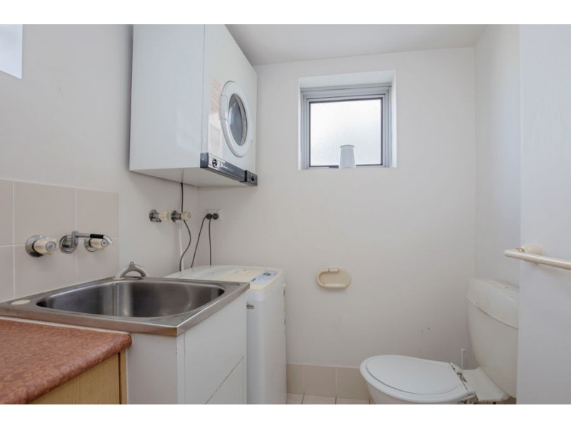 52/106 Marine Parade, Southport QLD 4215