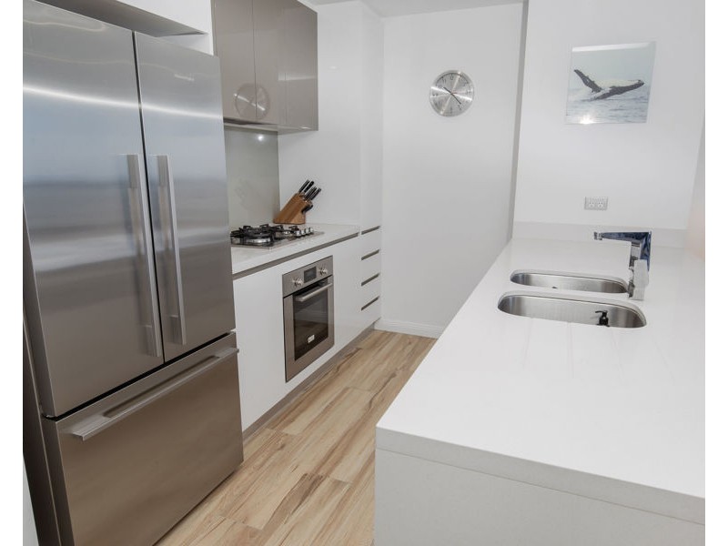 4411/2 Como Crescent, Southport QLD 4215