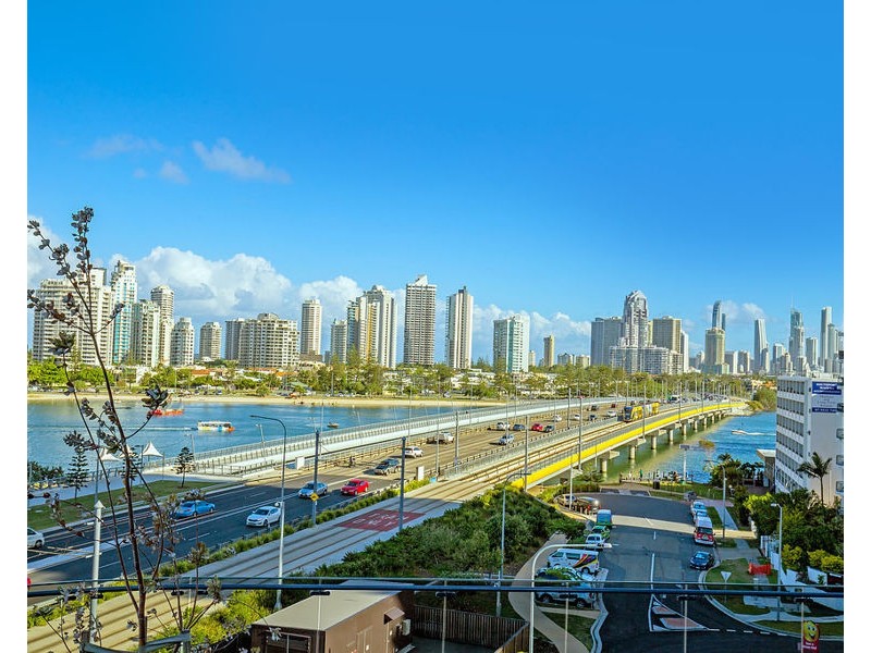 4411/2 Como Crescent, Southport QLD 4215