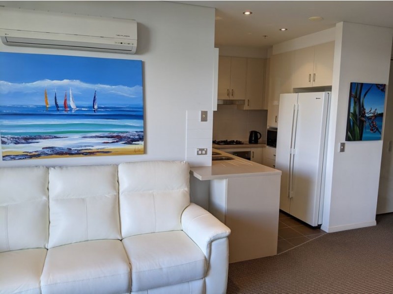 1110/2 Aqua Street, Southport QLD 4215