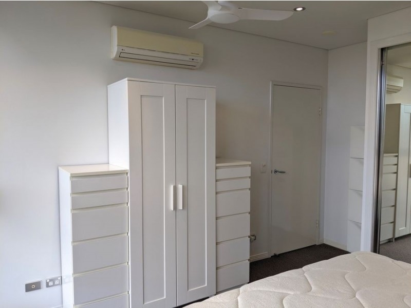 1110/2 Aqua Street, Southport QLD 4215