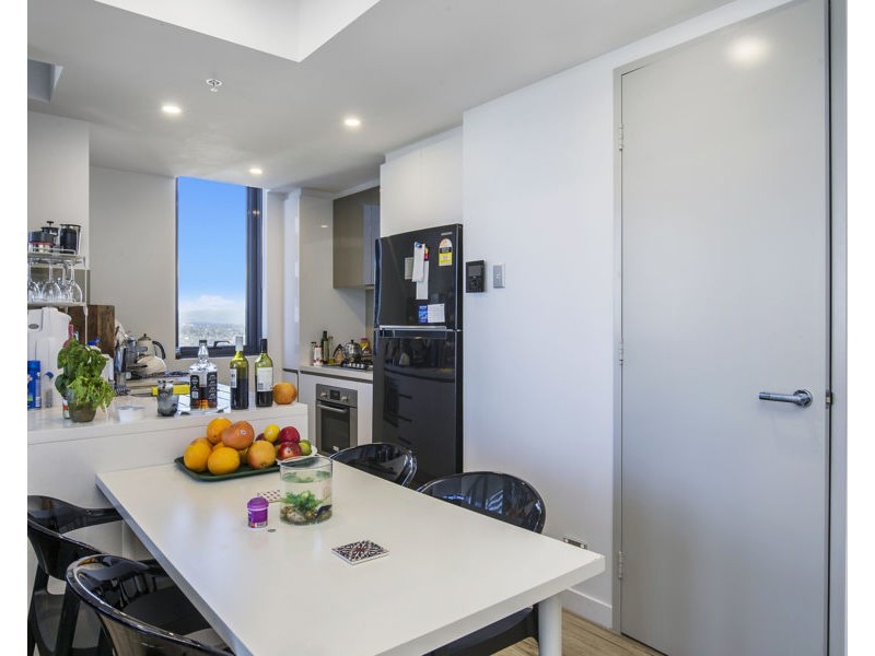 2111/2 Como Crescent, Southport QLD 4215