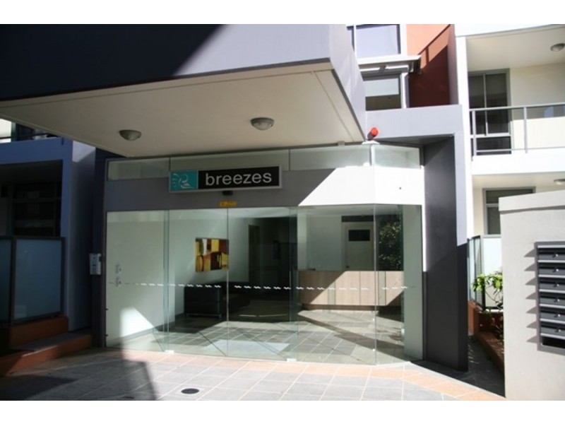 3 Como Crescent, Southport QLD 4215