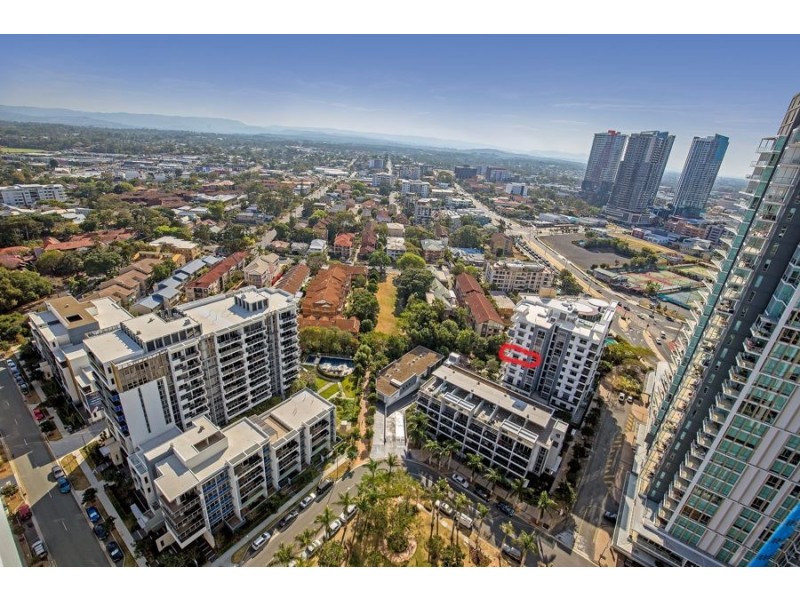 3 Como Crescent, Southport QLD 4215