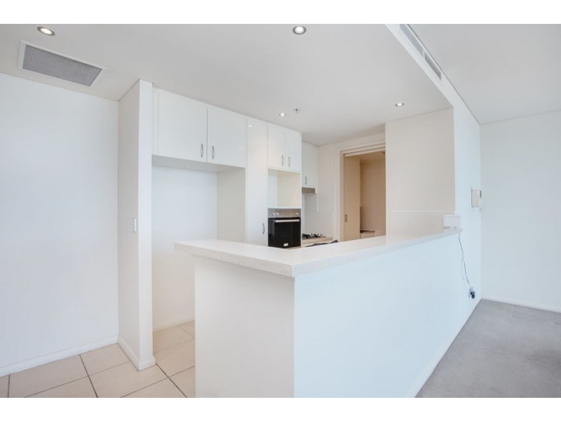 2106/1 Como Crescent, Southport QLD 4215