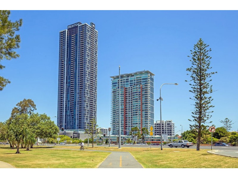 2106/1 Como Crescent, Southport QLD 4215