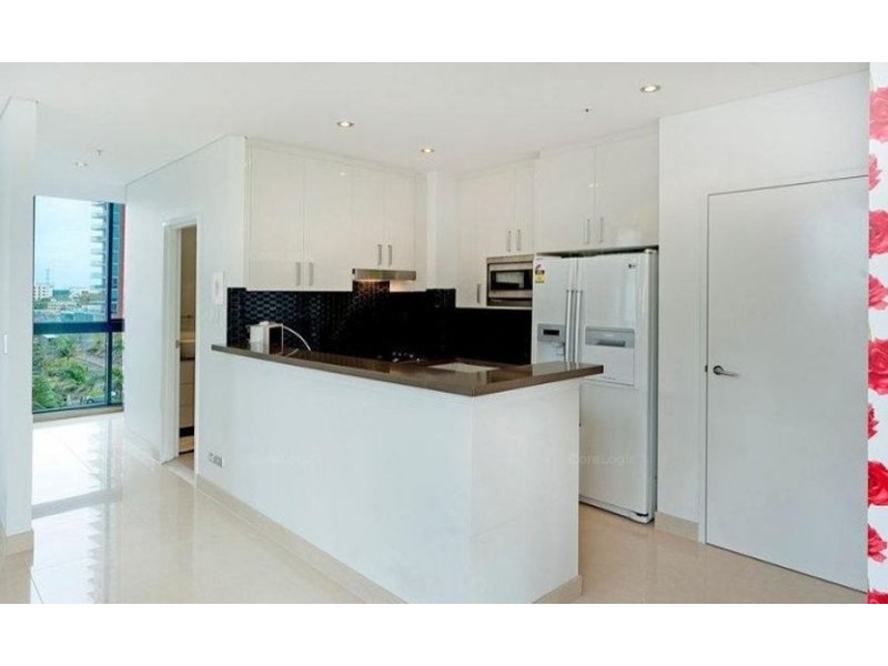 801/4 Como Crescent, Southport QLD 4215