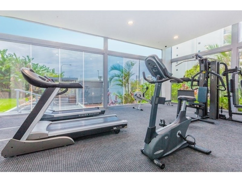 801/4 Como Crescent, Southport QLD 4215