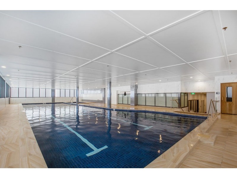 605/2 Como Crescent, Southport QLD 4215