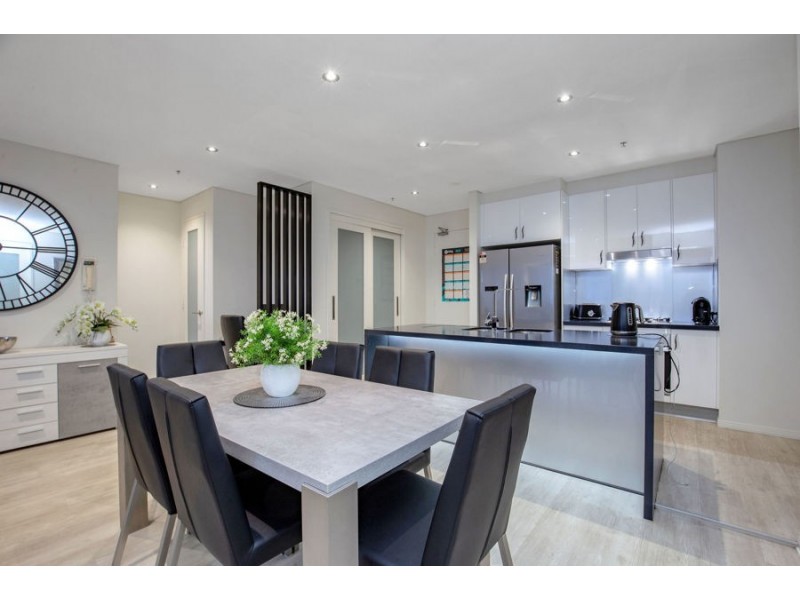1807/2 Aqua Street, Southport QLD 4215