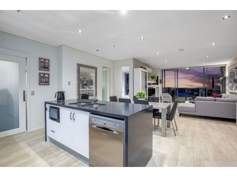 1807/2 Aqua Street, Southport QLD 4215