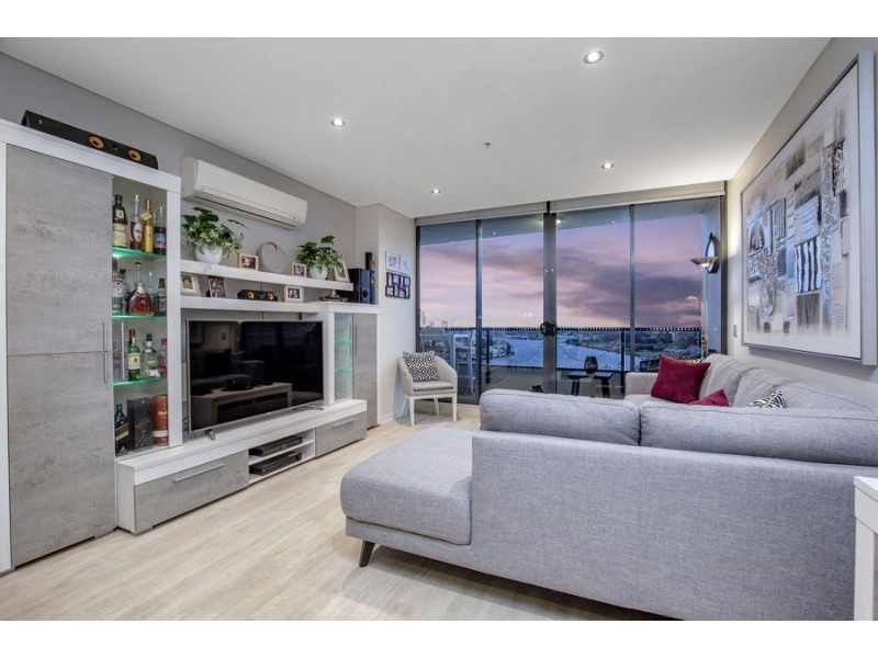 1807/2 Aqua Street, Southport QLD 4215