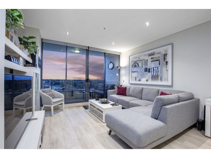 1807/2 Aqua Street, Southport QLD 4215